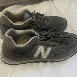 New Balance Men's Gray and Black Sneakers